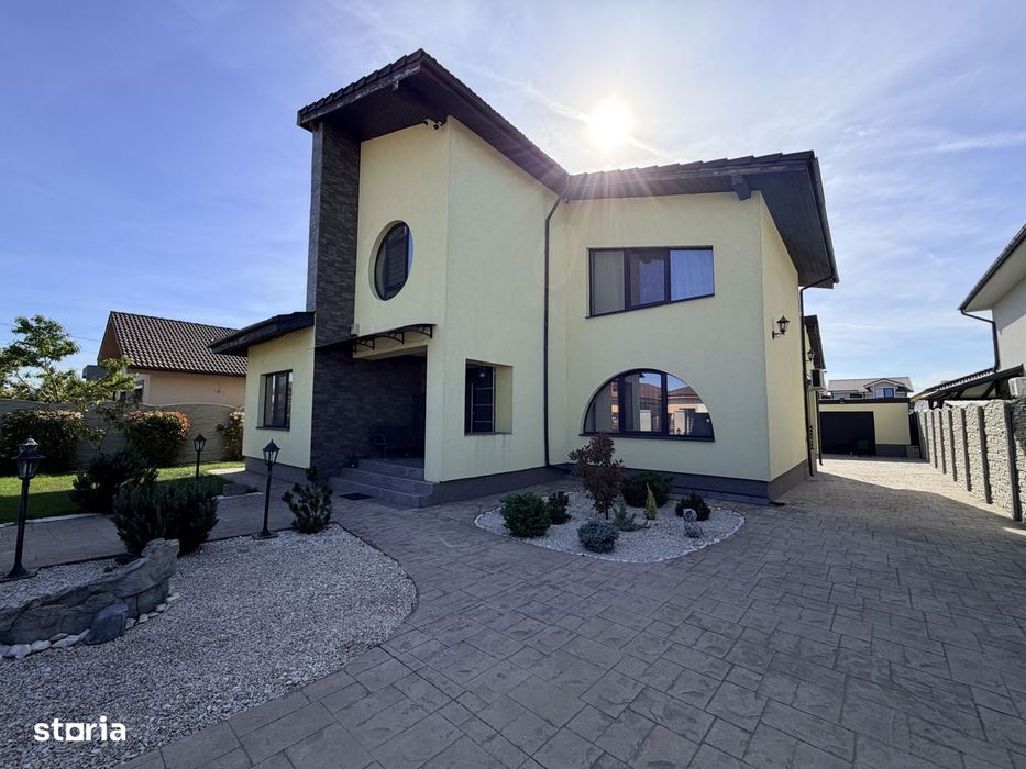 Casa spatioasa pentru familie - locatie excelenta - Mosnita Noua