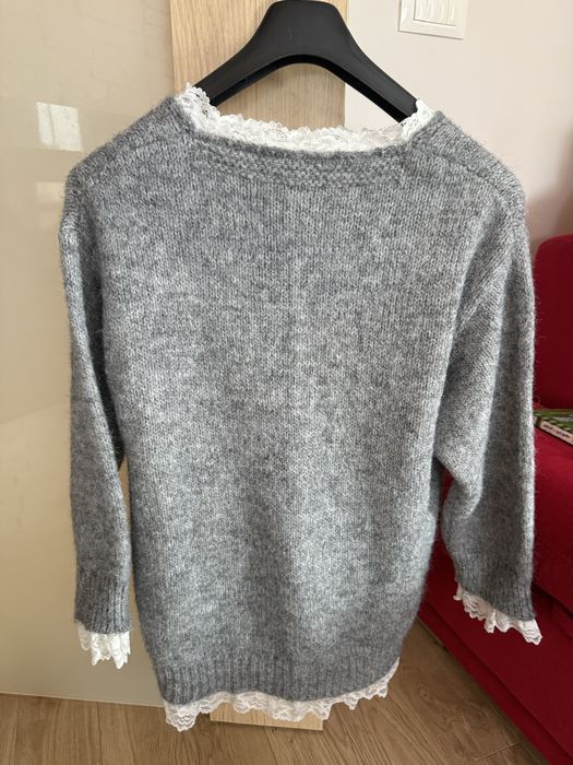 Дамска блуза с дантела