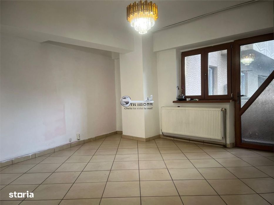 Apartament 3 camere Hala Centrala - 550 EURO