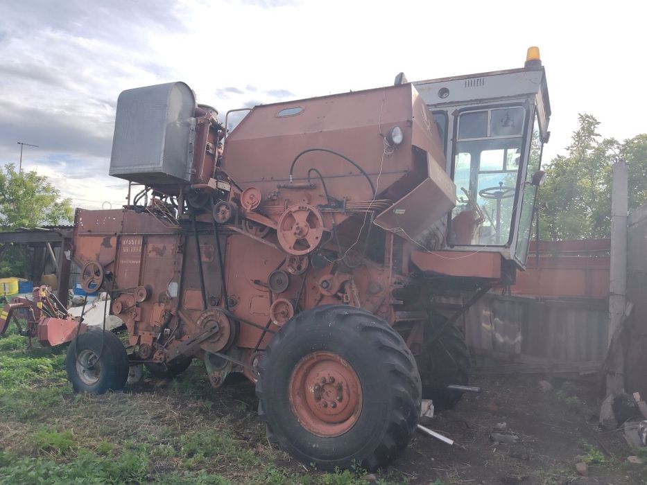 Продам комбайн Енисей 1200