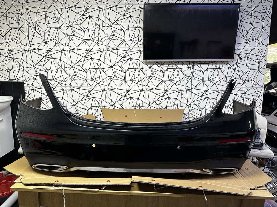 Оригинална задна AMG броня за Mercesea E класа W213