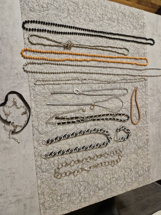 Coliere,cercei,bratari,inele, gablonturi