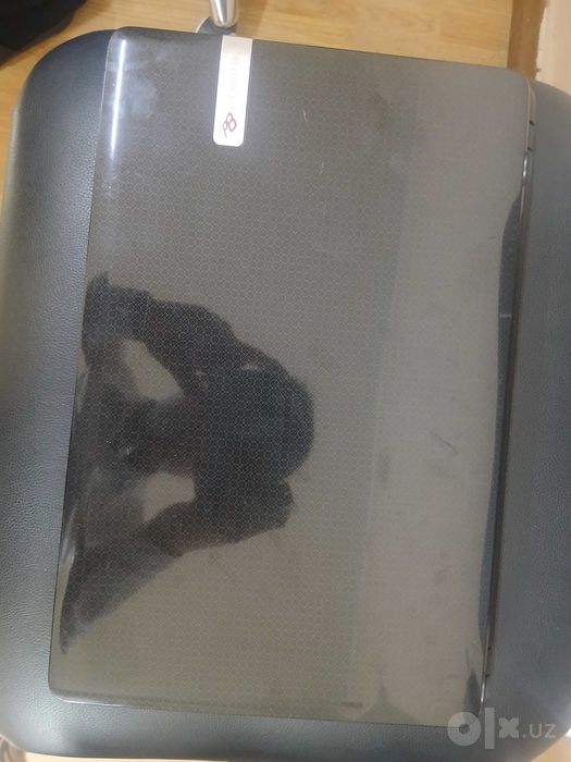 Nootebook sotiladi