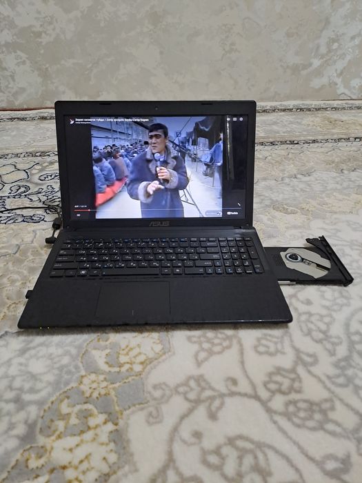 ASUS X55A noutbuk