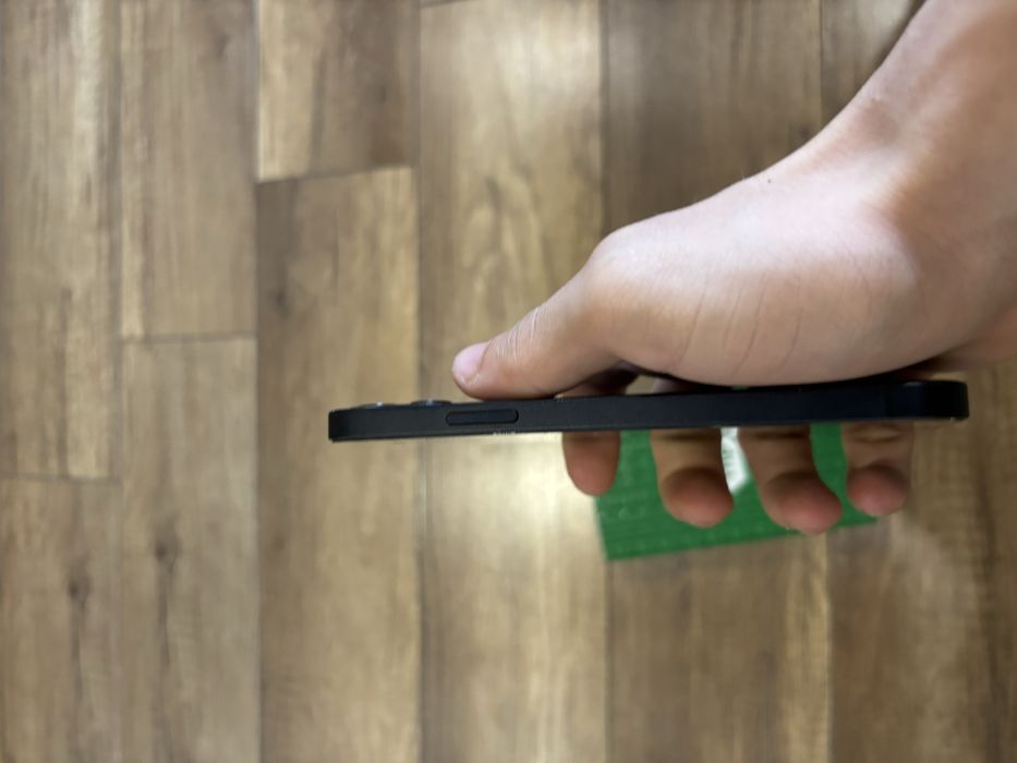 Iphone 12 60% батерия