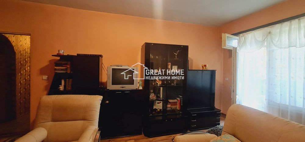 Продава се Тристаен апартамент в Търговище, Запад 2 - 65 кв.м за 1138 €/кв.м - Снимка #2