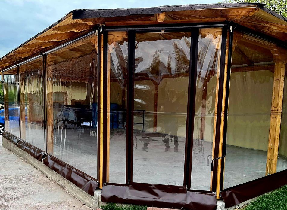 Închideri terase,folie transparentă capse și bride,rulouri cu manivelă.
