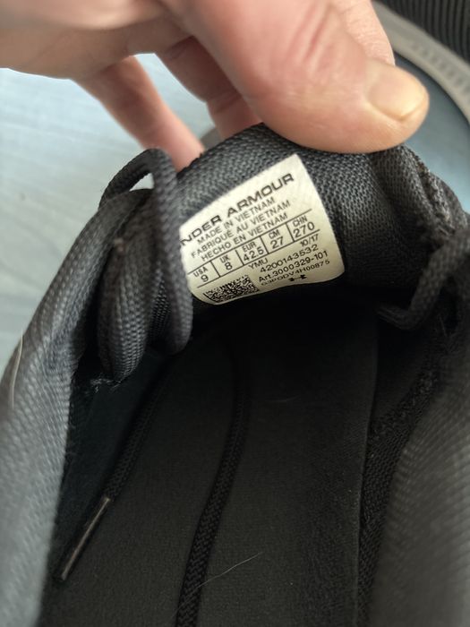 Under Armour маратонки 42.5