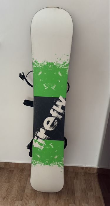 Snowboard Firefly Rampage 158 cm + legaturi + boots