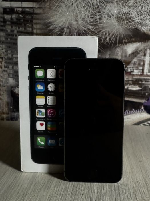 Продам IPhone 5s