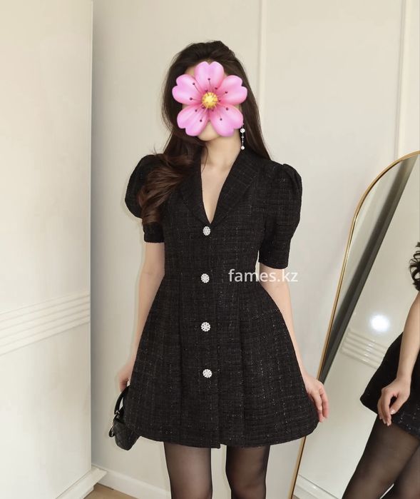 Черное твидовое платье