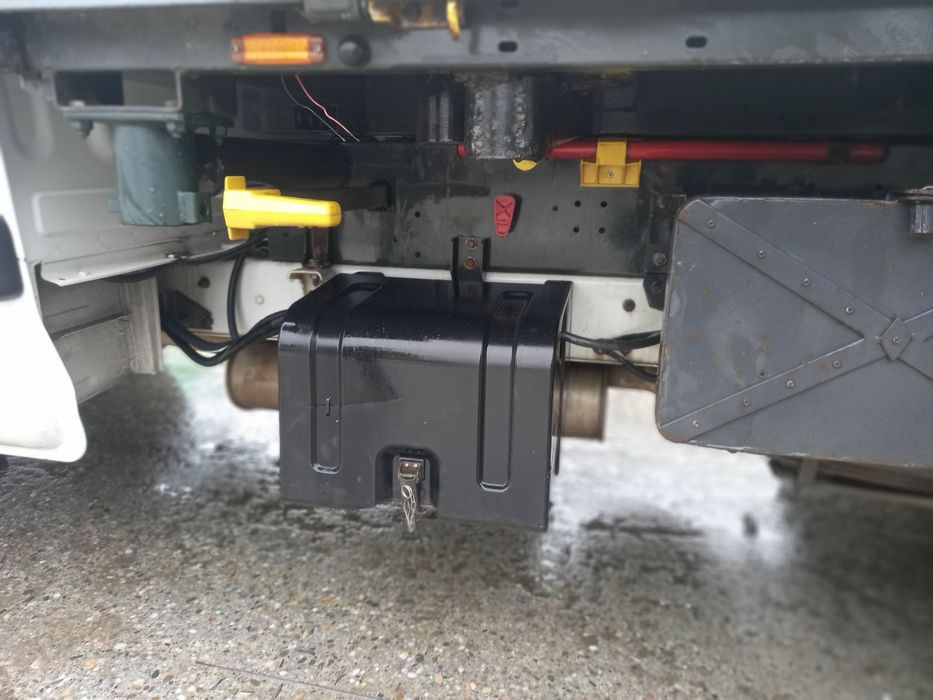 Vând bascula 3,5 t Renou Master