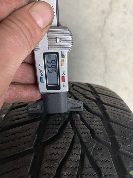 anv m+s 175/65/14 Uniroyal/Interstate