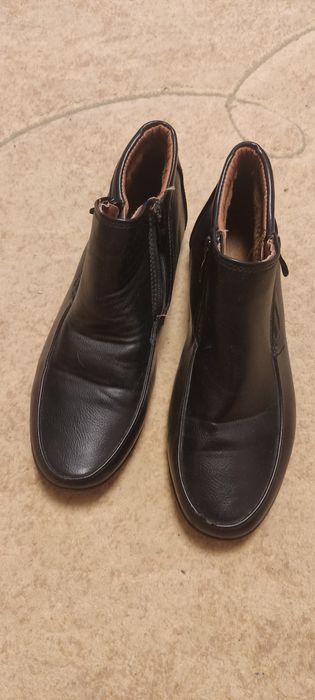 Продам ботинки мужские