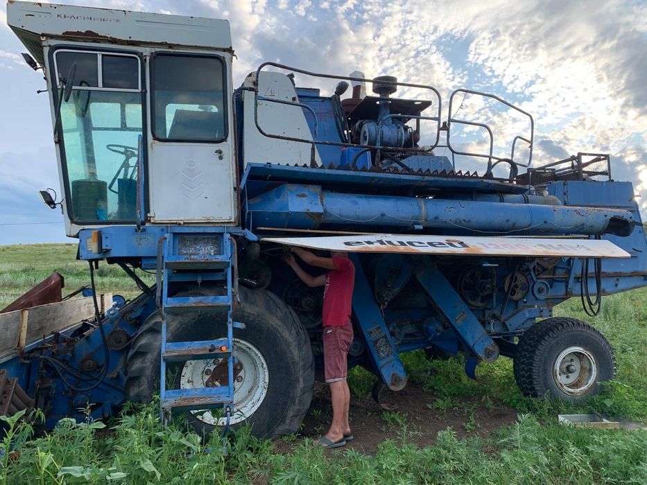 Продам комбайн находится в Предгорном