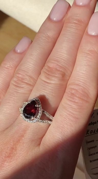 Кольцо серебряное с гранотом