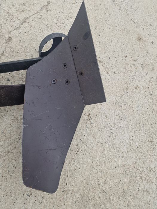 plug 1 una brazda cormoana trupita pentru tractor mic 12 - 18 cp