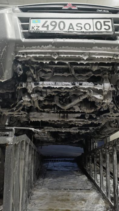 Мойка днища двигателя