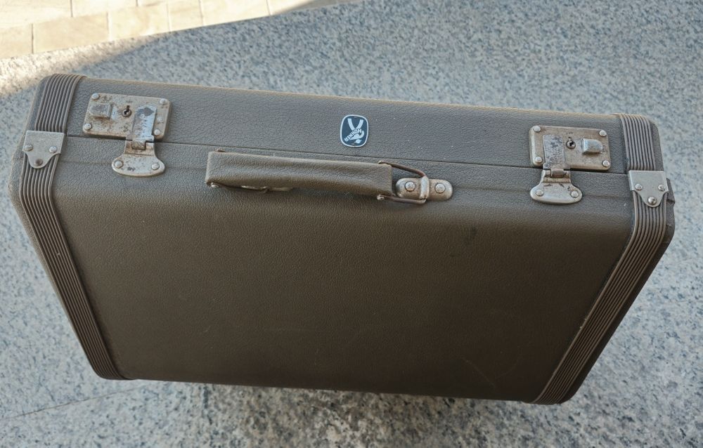 Acordeon Hohner  concerto 2 cu 72 basi