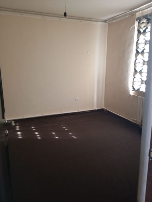 Qarshi shahar batoshdan kotej