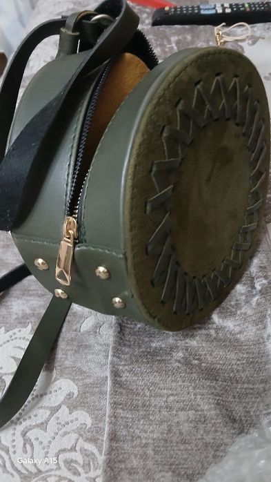 Продам сумочку женскую клатч