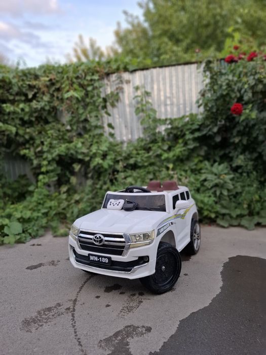 Детски автомабил