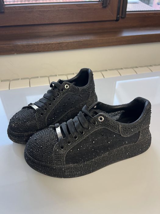 Кецове GOE целите в камъни