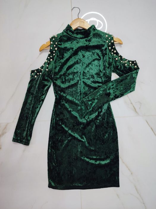 Rochie din catifea verde inchis