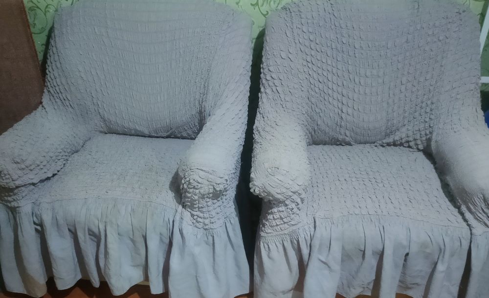 Продам диван и два кресло