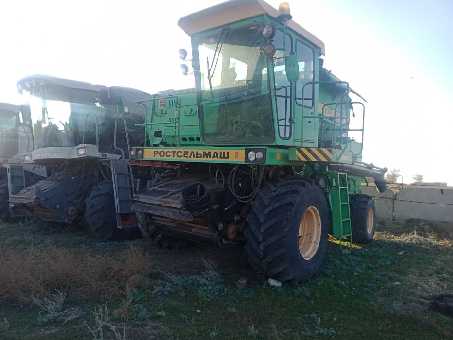 Комбайн Дон 1500Б