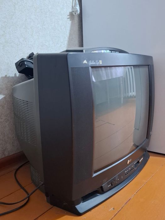 Продам телевизор!!
