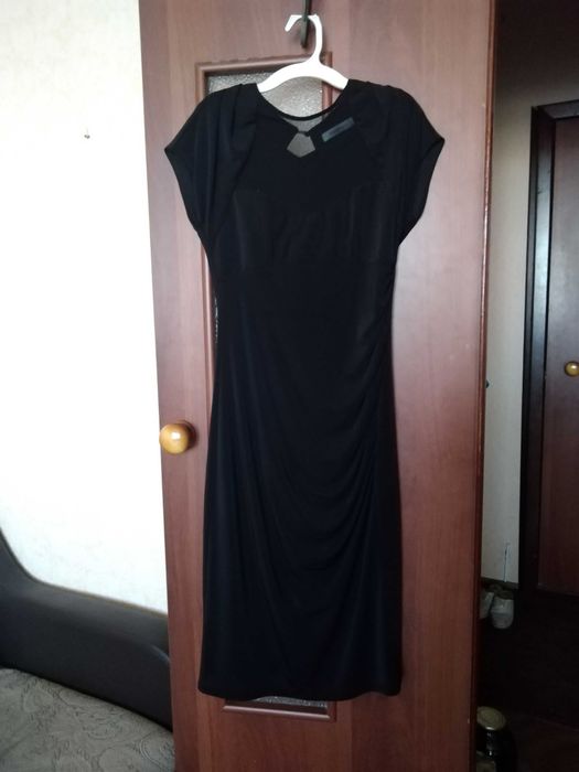 Красивое платье 44