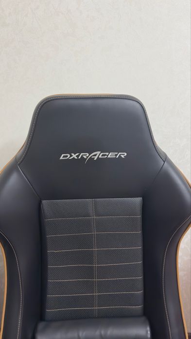 Игровое кресло DxRacer Iron