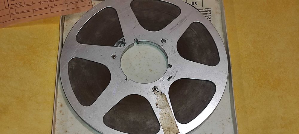 2 role metalice GOALE 26.5 cm pt magnetofon 200 ron ambele