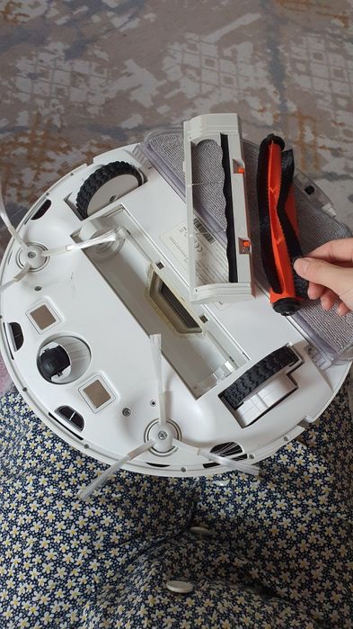 Робот пылесос Xiaomi Mi Robot Vacuum-Mop Essential (MJSTG1)