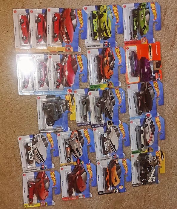 HOTWHEELS / Продавам 20% Намаление