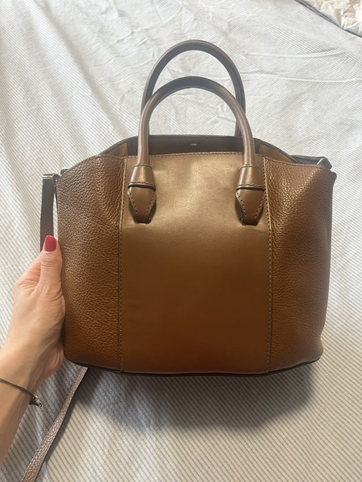 Кожена кафява чанта Furla