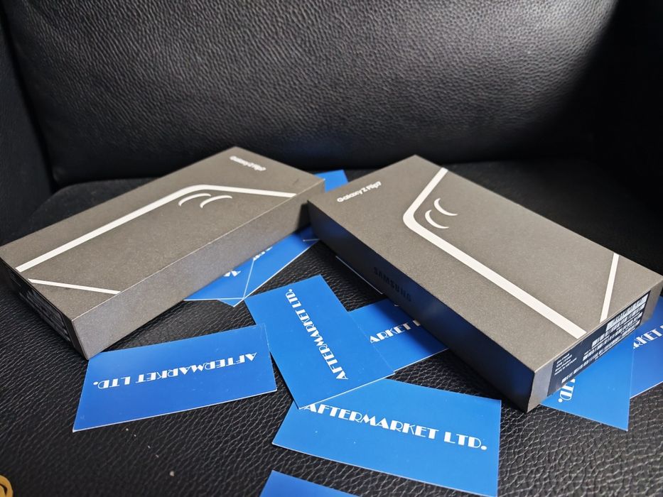 ^^^КАТО НОВ 256GB Samsung Z Flip 7 Гаранция ЗОРА 2027г.