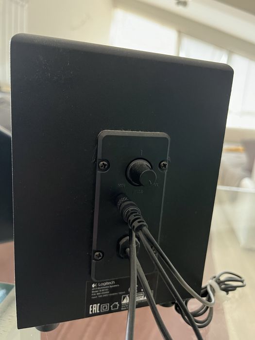 Тонколони с буфер Logitech Z213 аудиосистема