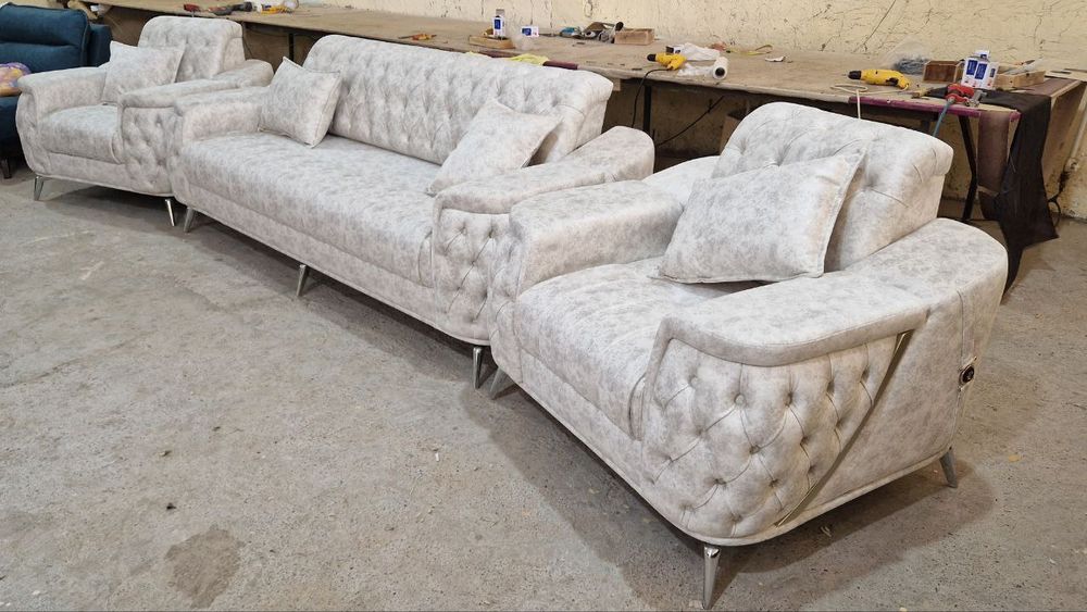 Мебель на заказ дивануголок для гостиной и в наличии