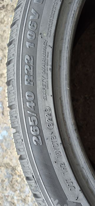 2 anvelope iarna ca noi Kumho 265/40/22,dot 2023.Pretul este pe bucata.