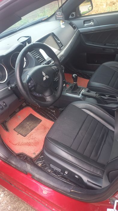 Митсубиси лансер 2010 года