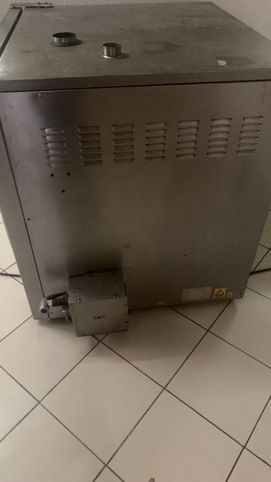 Пароконвектомат продам