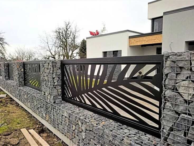 Оградни пана, врати, порти, парапети и пана за дома над 3700 модела