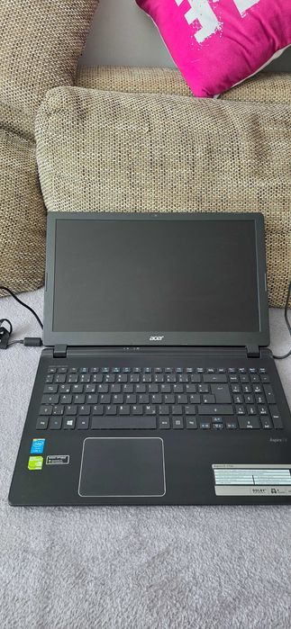 Acer Aspire V5-573G (i5, GT 750M 4GB) - Defect / Pentru piese