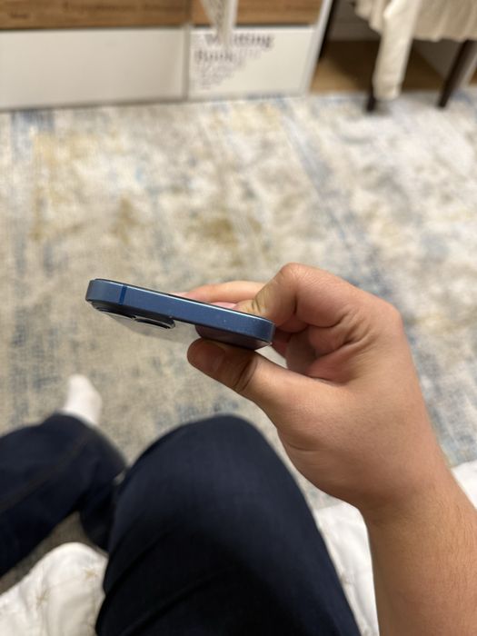 Продам iphone 13 256gb