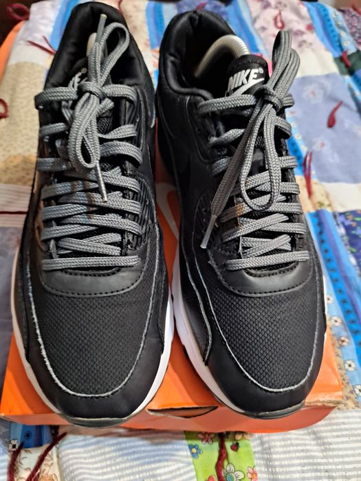 Adidasi nike air max originali mărimea 39 talpic interior 25.