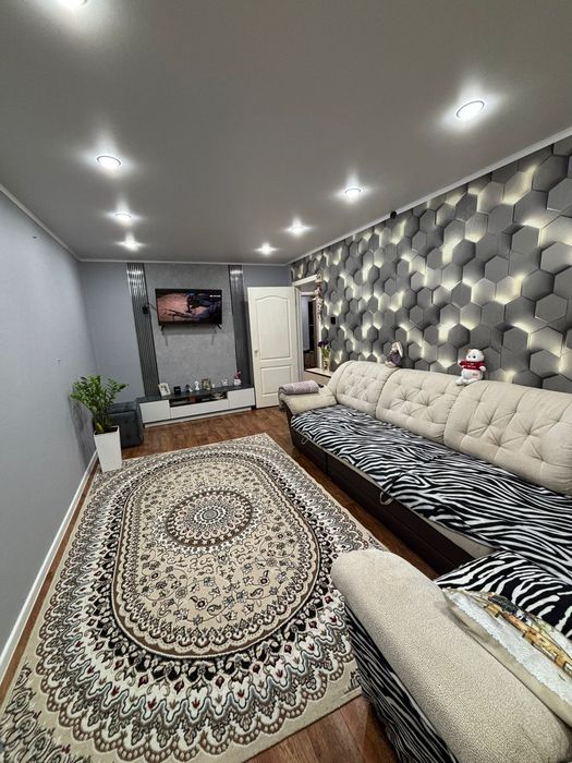 Продам теплая и уютная квартира.