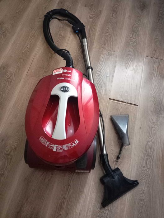 Моющий пылесос LG