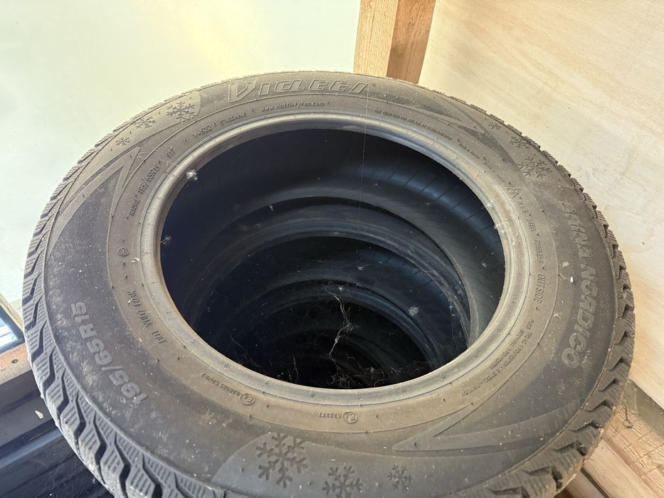 Продам резину r 15